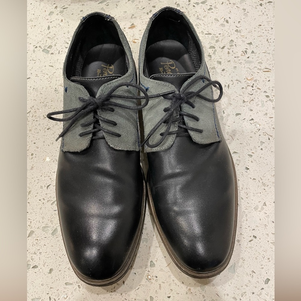 Men’s Original Penguin dress shoes